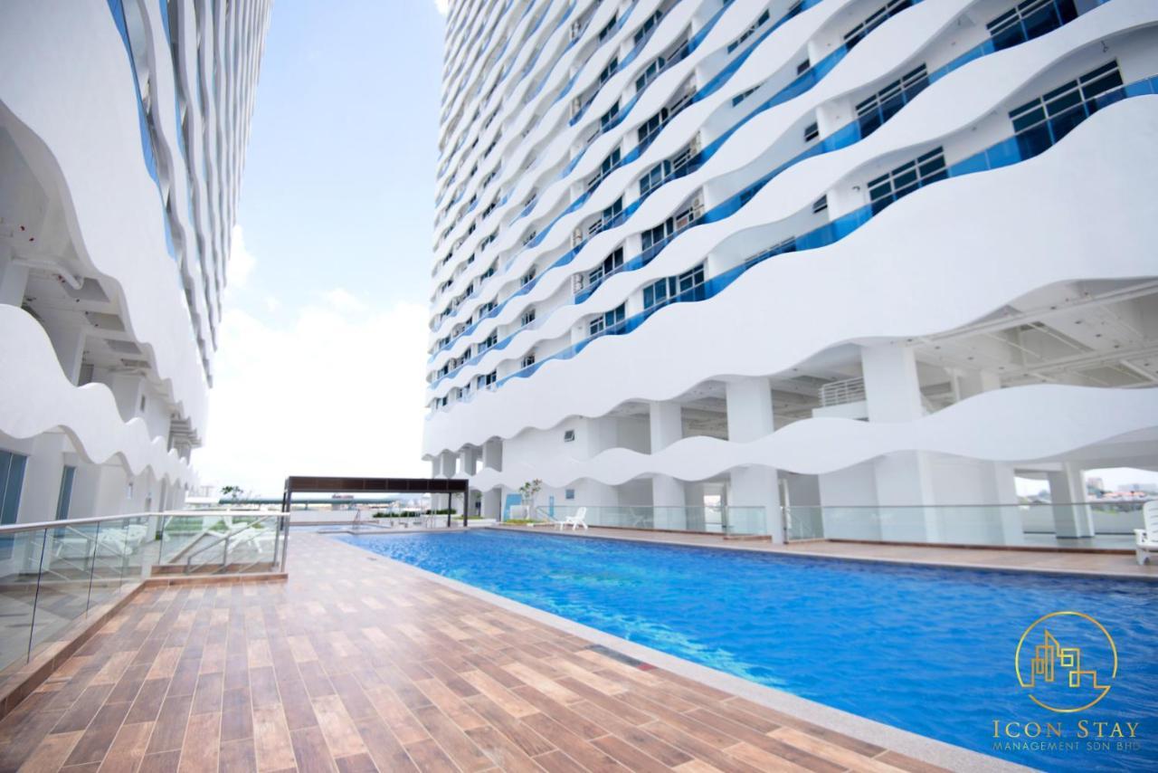 The Wave Residence Melaka Exterior foto